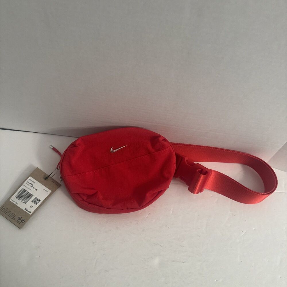 Nike Aura Crossbody Waistpack Bag (2L) Red NWT! (HM6120-657)